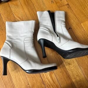 White Nine West Boot Heel